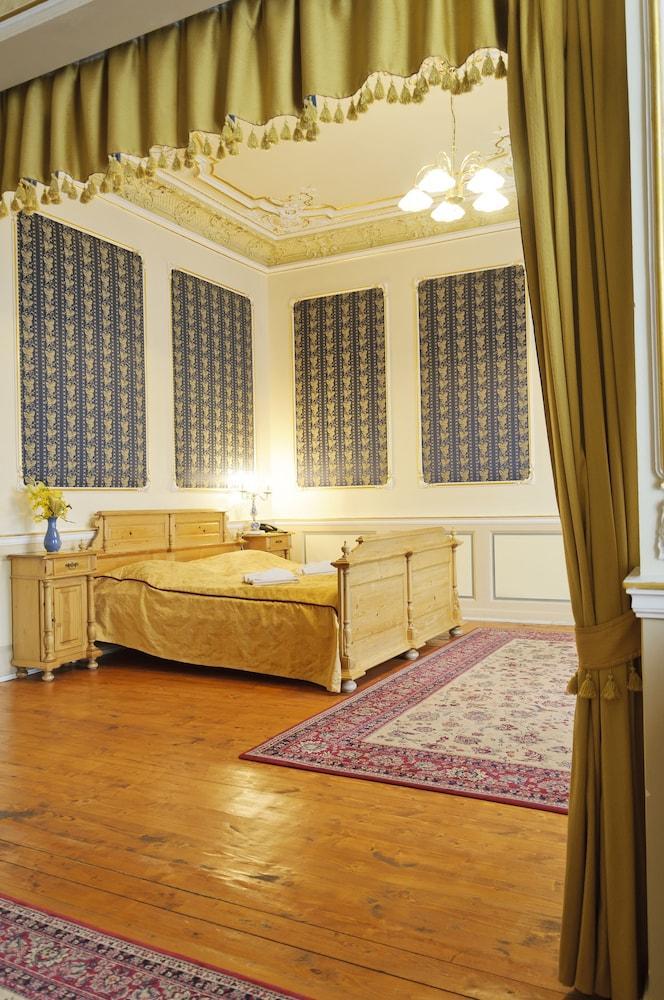 Hotel Heluan Карловы Вары Экстерьер фото