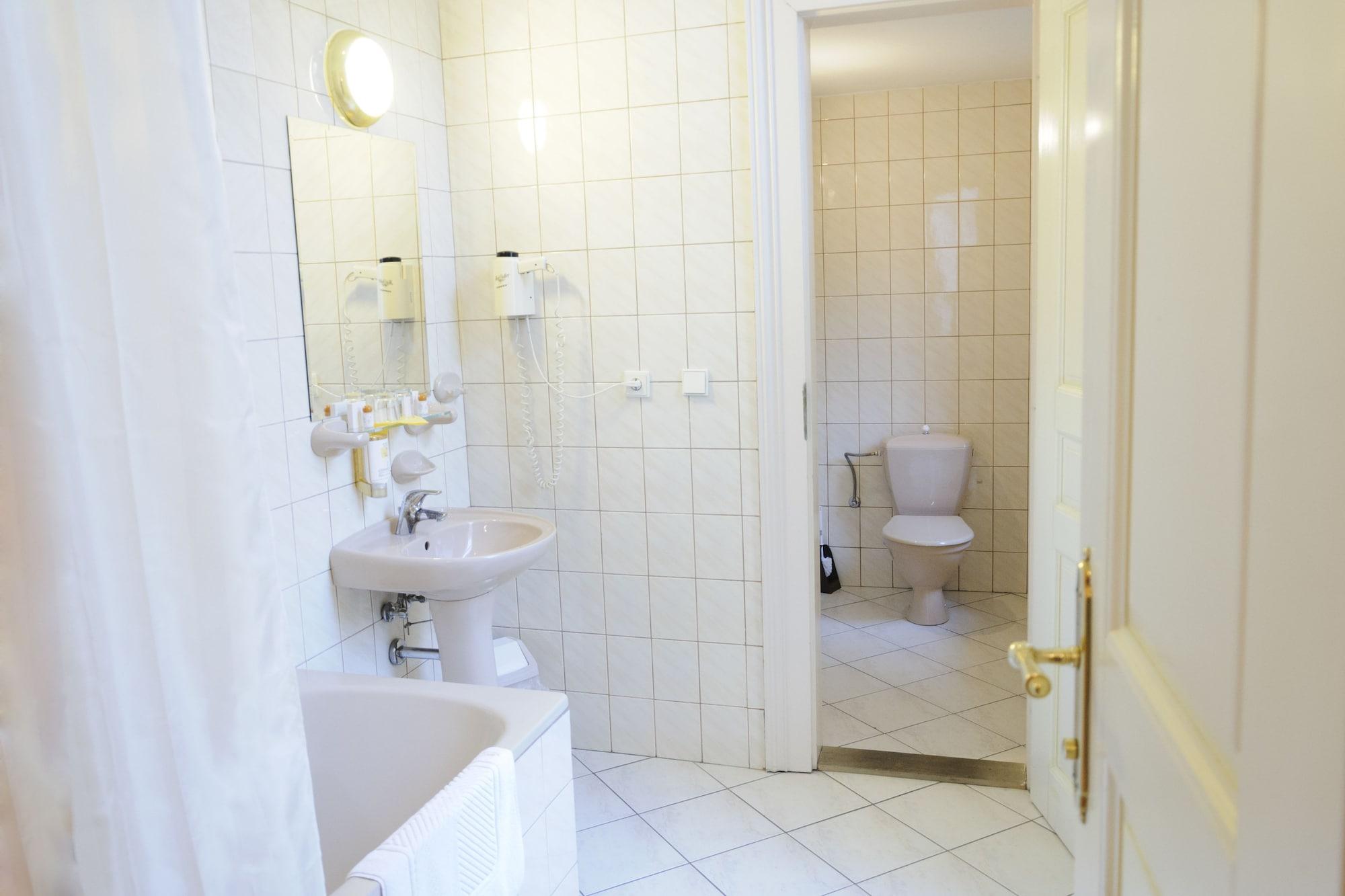 Hotel Heluan Карловы Вары Экстерьер фото