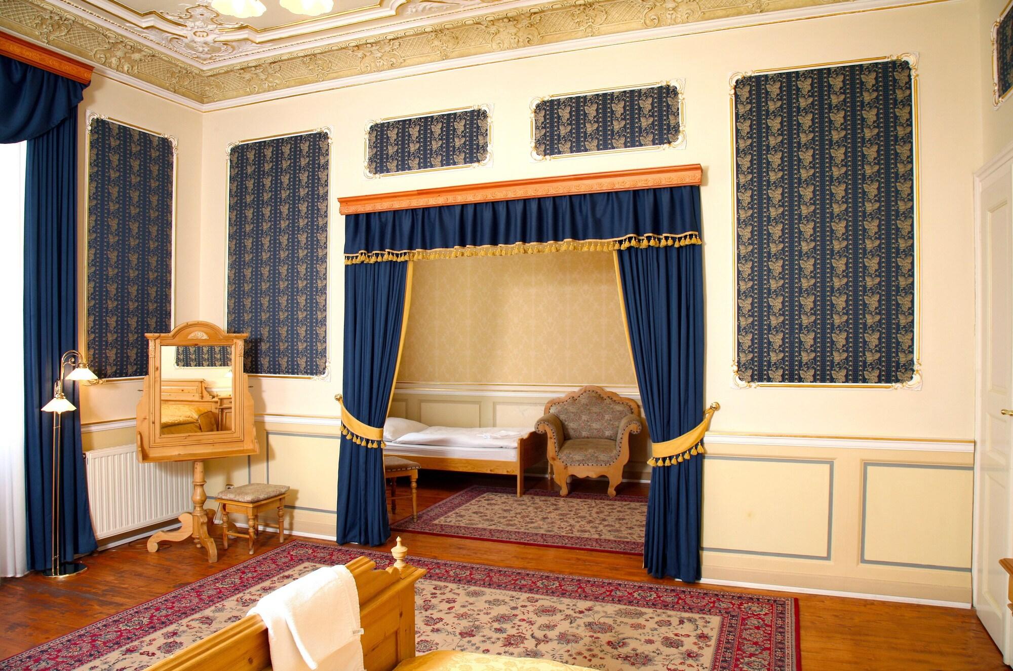 Hotel Heluan Карловы Вары Экстерьер фото